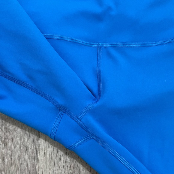 EXCELLENT CONDITION Lululemon leggings - Picture 2 of 5